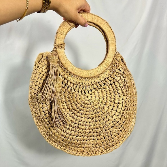 Summer straw bag with tassels - Picture 1 of 6